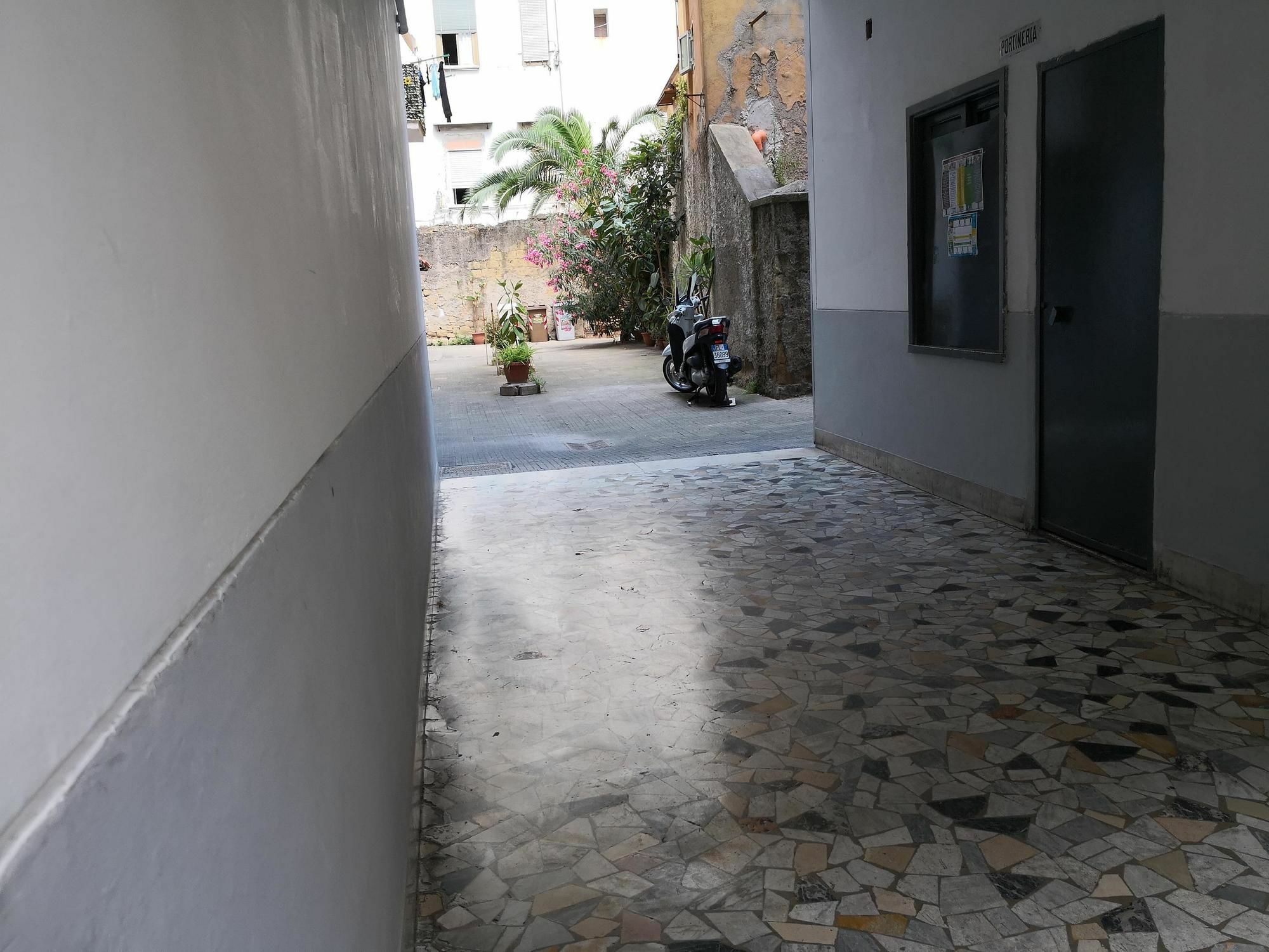 那不勒斯Fenesta Vascia住宿加早餐旅馆 外观 照片